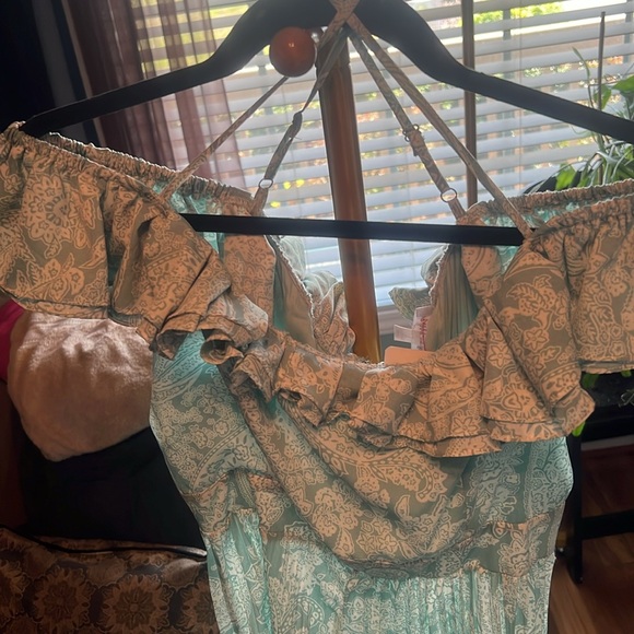 Lovely lifestyle print maxi size large. Rose Velvet. Pretty mint green/white - Picture 6 of 11